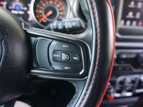 Used 2019 Jeep Wrangler Unlimited Sport S AWD/4WD image 9