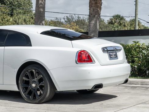 Used 2019 Rolls-Royce Wraith image 5