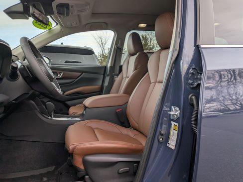 Used 2025 Subaru Ascent Touring w/ Popular Package #2 image 14