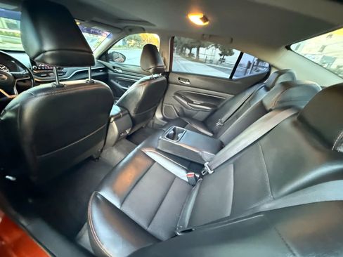 Used 2019 Nissan Altima 2.5 SR w/ SR Premium Package image 14