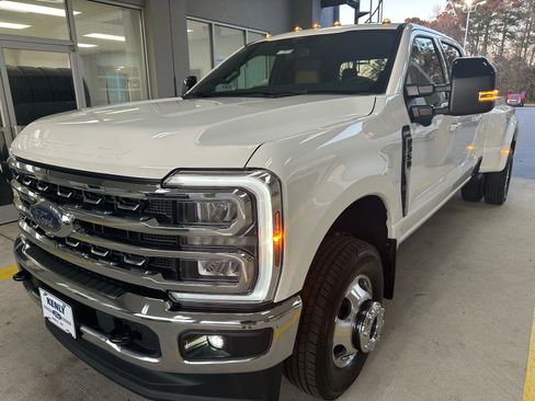 New 2026 Ford F350 Lariat image 3