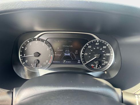 Used 2022 Nissan Frontier SV w/ Technology Package AWD/4WD image 29