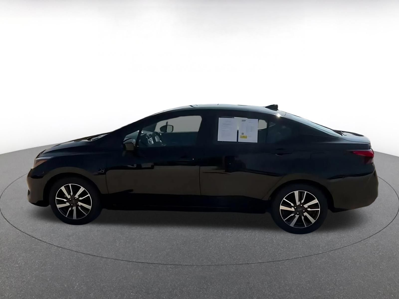 Used 2025 Nissan Versa SV FWD image 8