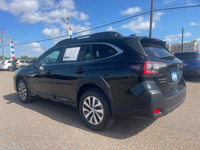 Used 2025 Subaru Outback Premium AWD/4WD image 6