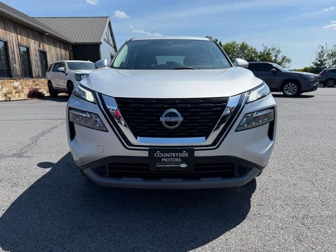 Used 2022 Nissan Rogue SV FWD image 9