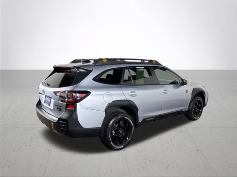 Certified 2022 Subaru Outback Wilderness AWD/4WD image 7