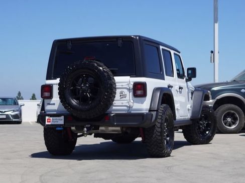 Used 2024 Jeep Wrangler Unlimited AWD/4WD image 6