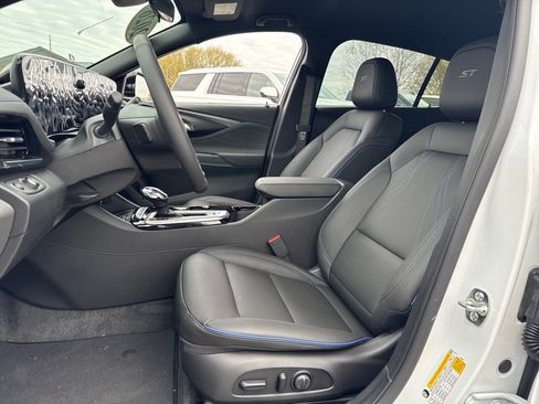 New 2026 Buick Envista Sport Touring w/ Convenience I Package image 12