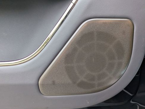 New 2026 Land Rover Range Rover SV image 25