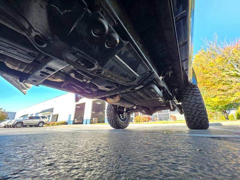 Used 2000 Toyota 4Runner Limited AWD/4WD image 22