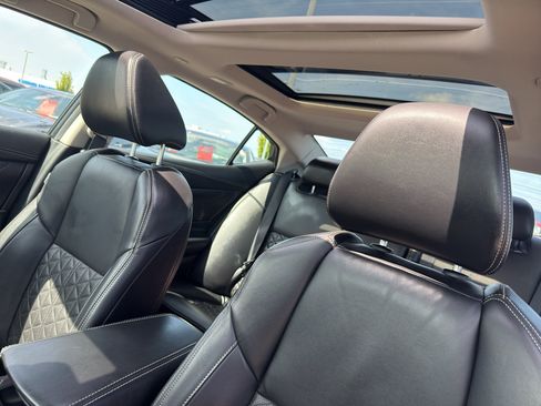 Used 2016 Nissan Maxima Platinum FWD image 26