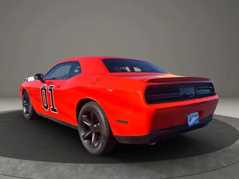 Used 2017 Dodge Challenger R/T image 24