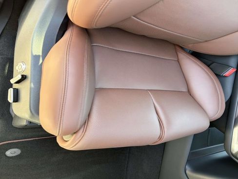 New 2026 Lincoln Navigator Reserve AWD/4WD image 17