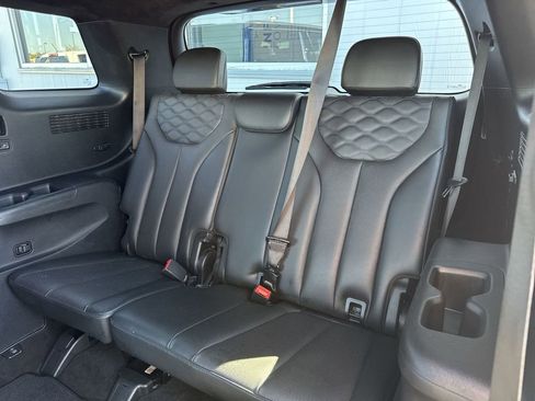 Used 2021 Hyundai Palisade Calligraphy image 11