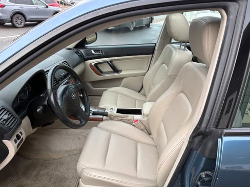Used 2006 Subaru Outback 2.5i Limited image 10