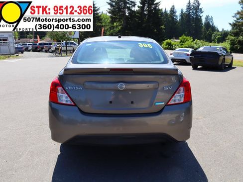 Used 2016 Nissan Versa SV FWD image 8