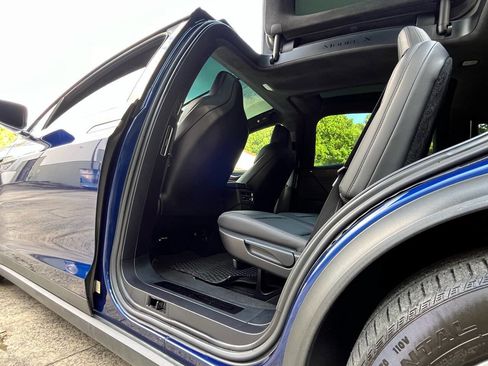 Used 2018 Tesla Model X 75D image 35