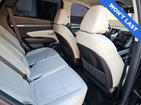 Used 2022 Hyundai Tucson SEL w/ Convenience + Premium Package FWD image 16