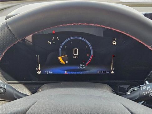 Used 2026 Chevrolet Trax RS w/ Sunroof Package FWD image 9