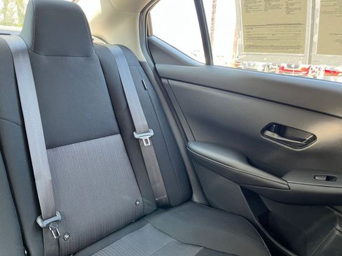 Used 2025 Nissan Sentra SV FWD image 35