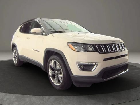 Used 2019 Jeep Compass Limited FWD image 9