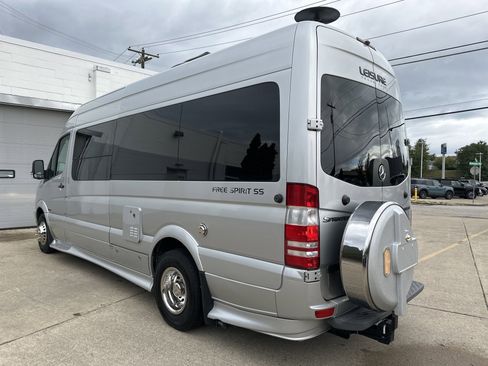 Used 2012 Mercedes-Benz Sprinter 3500 image 5