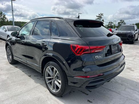 Certified 2025 Audi Q3 2.0T Premium w/ Convenience Package AWD/4WD image 7