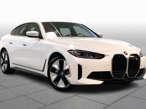 Used 2024 BMW i4 eDrive40 w/ Premium Package RWD image 2