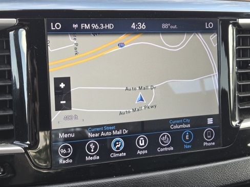Used 2019 Chrysler Pacifica Touring-L FWD image 3