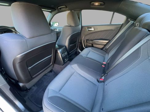 Used 2017 Dodge Charger SXT w/ Blacktop Package RWD image 28