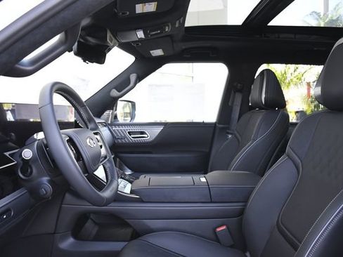 New 2026 INFINITI QX80 Autograph w/ Premium Cargo Package image 25