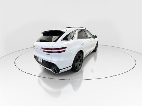 Used 2022 Genesis GV70 3.5T Sport w/ Sport Prestige Package image 7