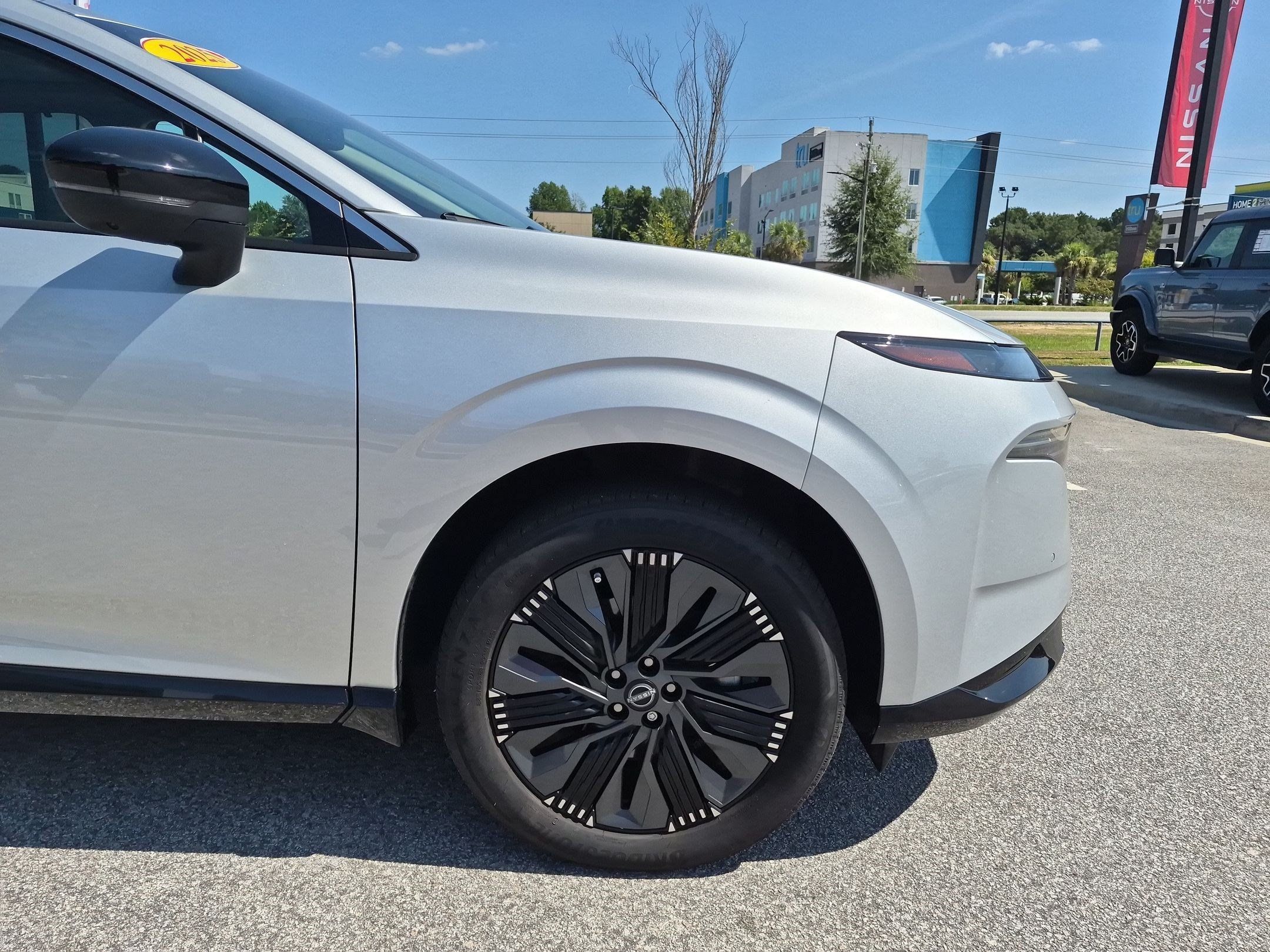 Certified 2025 Nissan Murano Platinum w/ Cargo Package AWD/4WD image 11