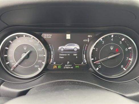 Used 2022 Maserati Levante Modena AWD/4WD image 21