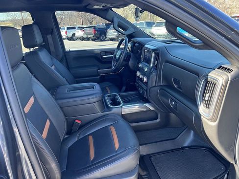 Used 2022 GMC Sierra 1500 AT4 w/ AT4 Premium Package image 17