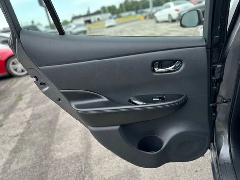 Used 2017 Nissan Leaf SL image 21