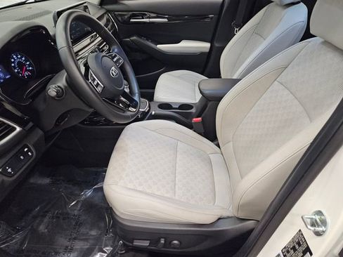 Used 2021 Kia Seltos EX image 11