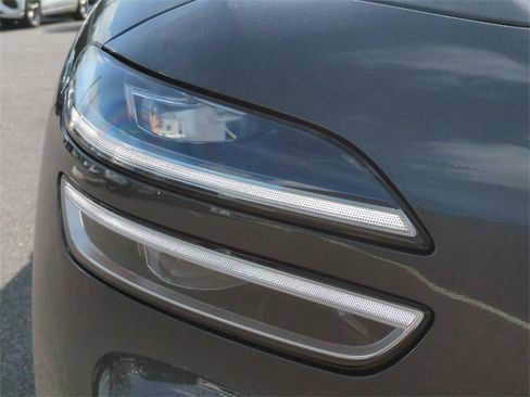 New 2026 Genesis G70 2.5T Prestige image 9