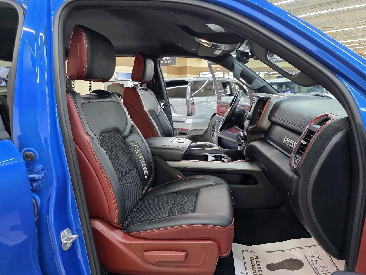Used 2022 RAM 1500 Rebel AWD/4WD image 18