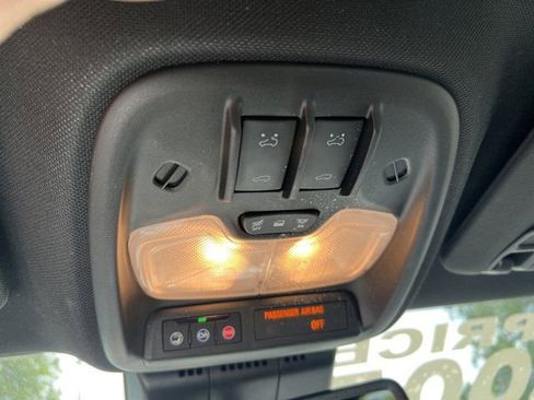 Used 2024 GMC Canyon AT4X w/ AT4X AEV Edition AWD/4WD image 31