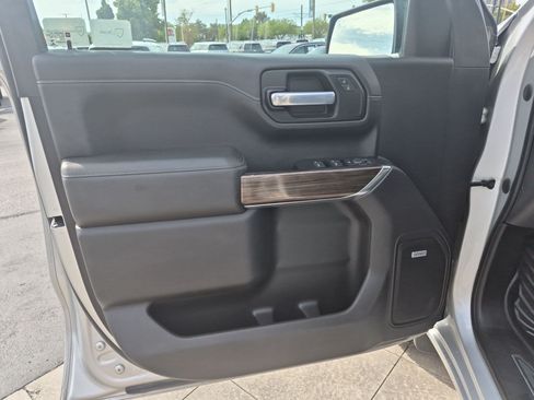 Used 2021 Chevrolet Silverado 1500 LT Trail Boss w/ Convenience Package II AWD/4WD image 13