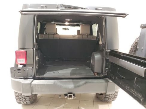 Used 2007 Jeep Wrangler Unlimited Sahara w/ Trailer Tow Group image 19