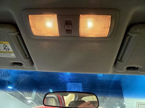 Used 2007 Nissan Frontier SE w/ Power Pkg AWD/4WD image 21