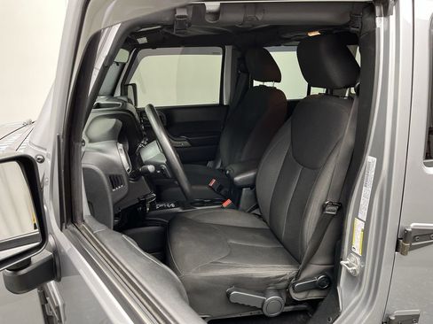 Used 2016 Jeep Wrangler Unlimited Sport AWD/4WD image 8