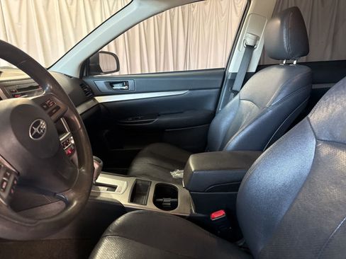 Used 2013 Subaru Outback 2.5i AWD/4WD image 18