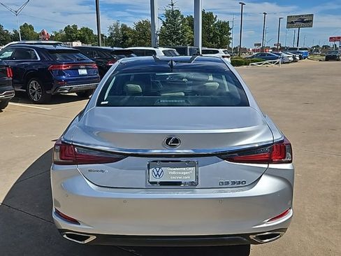 Used 2019 Lexus ES 350 Ultra Luxury image 6
