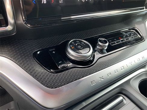 New 2025 Ford Expedition Max Platinum w/ Stealth Performance Package image 26