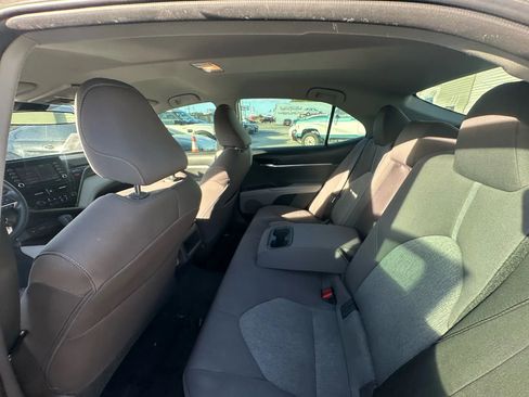 Used 2021 Toyota Camry LE FWD image 15