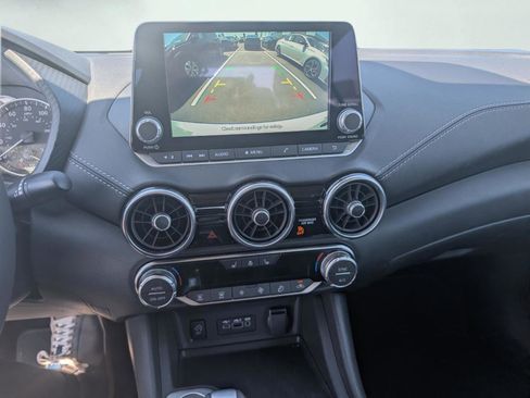 Used 2025 Nissan Sentra SV w/ All-Weather Package FWD image 8