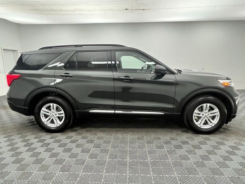 Used 2023 Ford Explorer XLT w/ Equipment Group 202A AWD/4WD image 7
